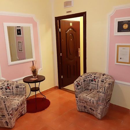 נובי סאד Guest House Villa Lord מראה חיצוני תמונה
